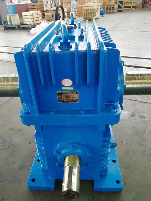 鋼廠冷床專(zhuān)用二次包絡(luò)蝸輪減速機(jī)